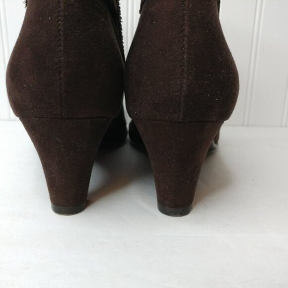 Aerosoles Womens Ankle Booties Size 10M Faux Suede Brown 2.5" Heel Play‎ Again - Picture 9 of 12